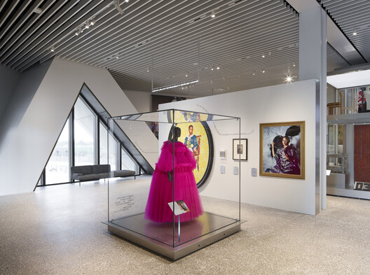 V&A East Museum by O’Donnell + Tuomey to Open in East London’s Cultural Quarter - Image 30 of 47