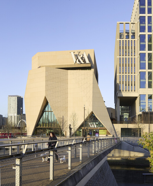 V&A East Museum by O’Donnell + Tuomey to Open in East London’s Cultural Quarter - Image 7 of 47