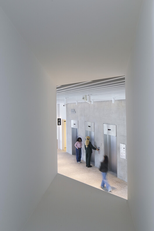 V&A East Museum by O’Donnell + Tuomey to Open in East London’s Cultural Quarter - Image 46 of 47