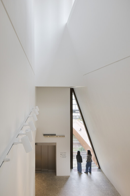 V&A East Museum by O’Donnell + Tuomey to Open in East London’s Cultural Quarter - Image 45 of 47