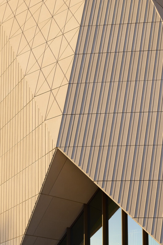 V&A East Museum by O’Donnell + Tuomey to Open in East London’s Cultural Quarter - Image 17 of 47