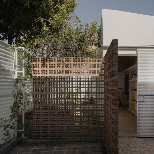 Conjunto Habitacional 954 / Este Norte Estudio - Imagem 7 de 22