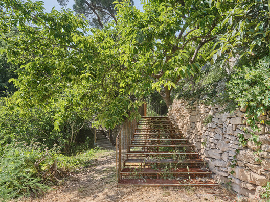 Landscape Staircase in the Vall del Pardís / Comas-Pont arquitectes Landscape Staircase in the Vall del Pardís / Comas-Pont arquitectes - Image 11 of 22