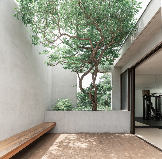 FN House / Anonym FN House / Anonym - Image 9 of 20