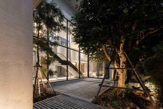 FN House / Anonym FN House / Anonym - Image 13 of 20