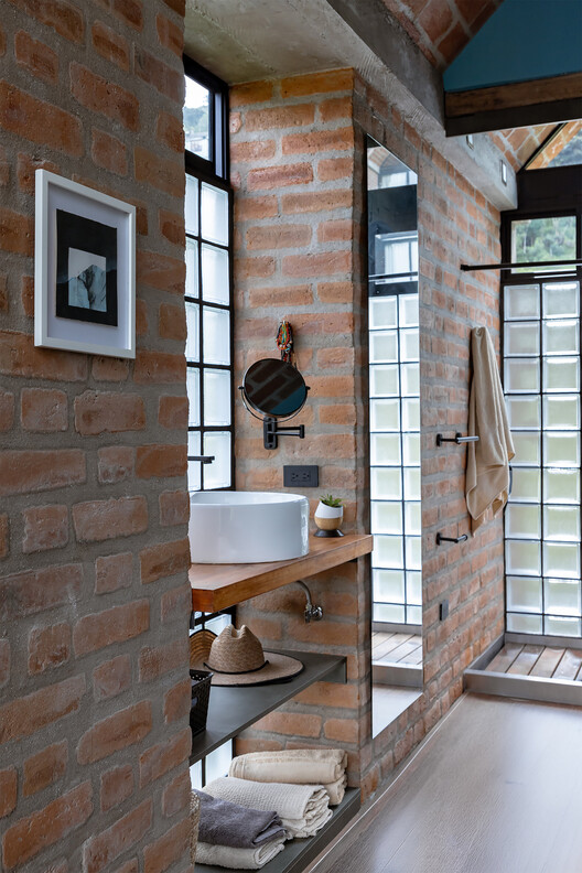 Bread Oven House / Taller General + ERDC arquitectos Bread Oven House / Taller General + ERDC arquitectos - Interior Photography, Bathroom, Brick, Sink