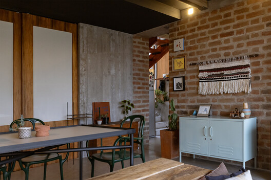 Bread Oven House / Taller General + ERDC arquitectos Bread Oven House / Taller General + ERDC arquitectos - Interior Photography, Wood, Table, Chair, Lighting, Brick