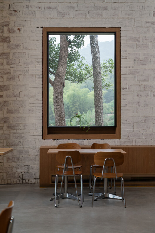 Cycle&Cycle Stone-oven Bakery Restaurant / Tens Atelier + FANAF - Interior Photography, Wood, Brick, Chair