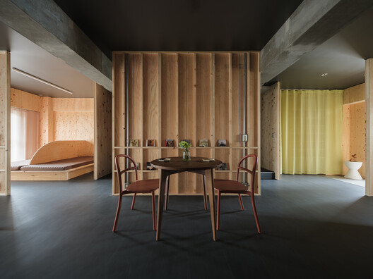 Six-Grid House in Osaka / Atelier 405 - Interior Photography, Dining room, Wood, Lighting, Table, Chair