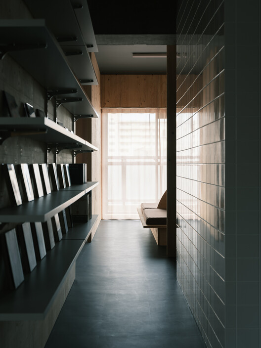 Six-Grid House in Osaka / Atelier 405 - Image 4 of 24