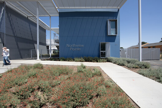 Northview Point Apartments / Brooks Scarpa Huber - Exterior Photography