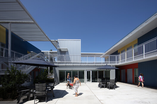 Northview Point Apartments / Brooks Scarpa Huber - Exterior Photography, Balcony