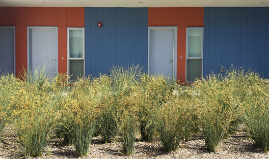Northview Point Apartments / Brooks Scarpa Huber - Exterior Photography