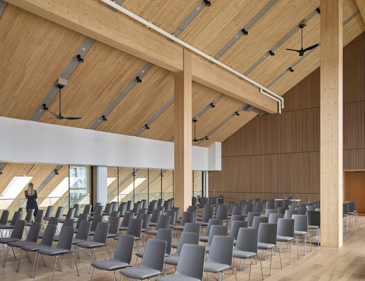 Limberlost Place / Moriyama & Teshima Architects - Interior Photography, Living Room, Chair