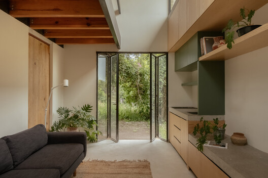 Casa Chelina / Pablo Oñate Taller Casa Chelina / Pablo Oñate Taller - Fotografía interior, Sala de estar