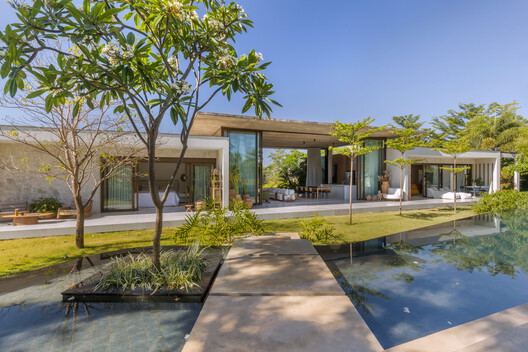 Boutique House / Studio Gontijo Arquitetura Boutique House / Studio Gontijo Arquitetura - Exterior Photography