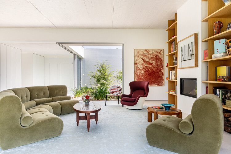 Casa Arces / Ábaton - Fotografía interior, Sala de estar, Sillones, Iluminación, Sillas