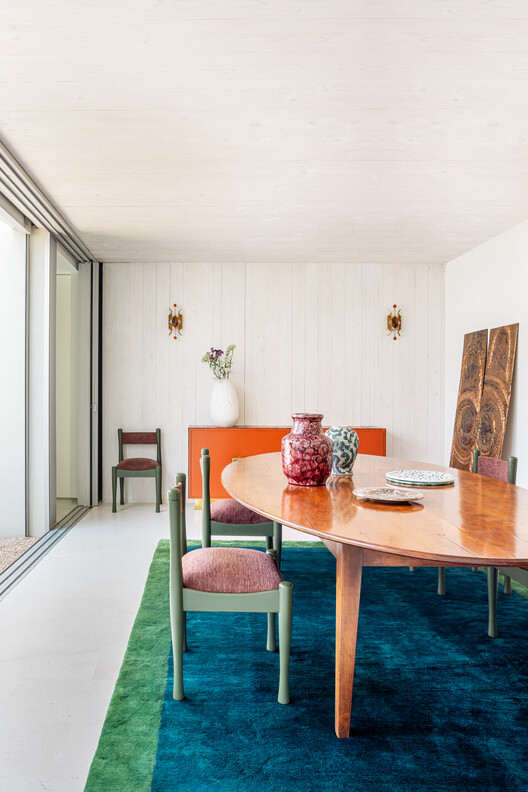 Casa Arces / Ábaton Casa Arces / Ábaton - Fotografía interior, Madera, Mesas, Sillas