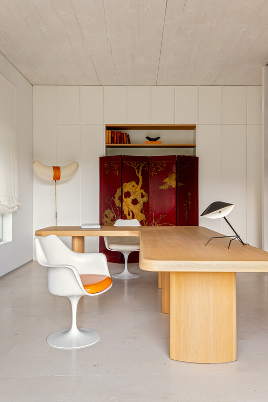 Casa Arces / Ábaton Casa Arces / Ábaton - Fotografía interior, Cocina, Madera, Mesas, Iluminación, Sillas