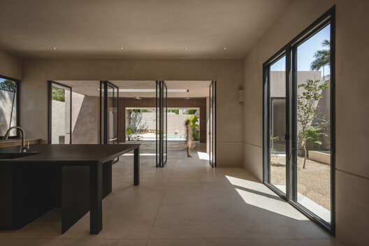 BJ House / Nauzet Rodríguez - Interior Photography, Door, Concrete