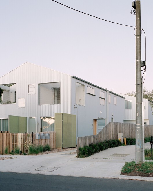 Shand Road / Ys Housing - Exterior Photography, Concrete