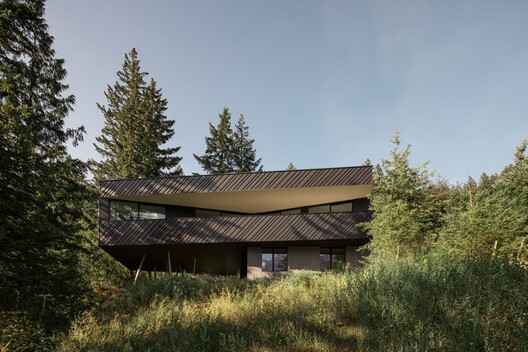 Passive House Forest Retreat / Stark