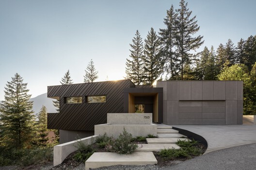 Passive House Forest Retreat / Stark - Image 22 of 25