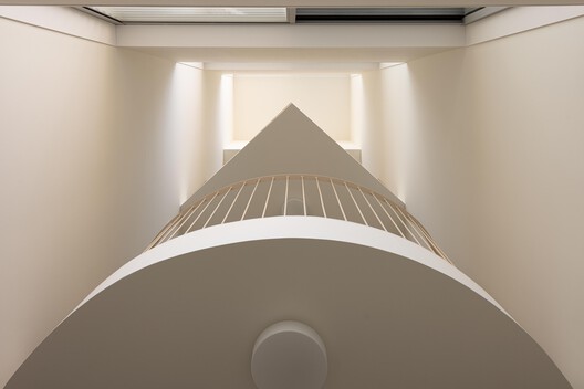 Hintze Ribeiro Multifamily Housing Building / Helder da Rocha Arquitectos Hintze Ribeiro Multifamily Housing Building / Helder da Rocha Arquitectos - Image 29 of 43