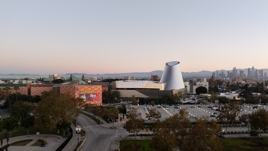ZGF Architects Nears Completion of Los Angeles Air and Space Center Housing Space Shuttle Endeavour - Image 4 of 6