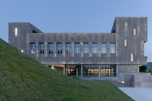 Nanhai Dali "Yanbu 1432" Yanbu Grain Processing Plant & Distillery Renovation / Atelier cnS - Image 21 of 36