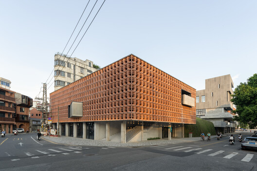 Nanhai Dali "Yanbu 1432" Yanbu Grain Processing Plant & Distillery Renovation / Atelier cnS - Exterior Photography, Facade