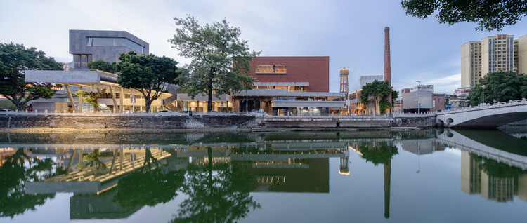 Nanhai Dali "Yanbu 1432" Yanbu Grain Processing Plant & Distillery Renovation / Atelier cnS - Exterior Photography, Waterfront