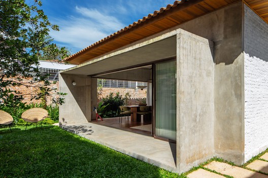 Cafelândia House / Ana Sawaia Arquitetura - Image 7 of 36