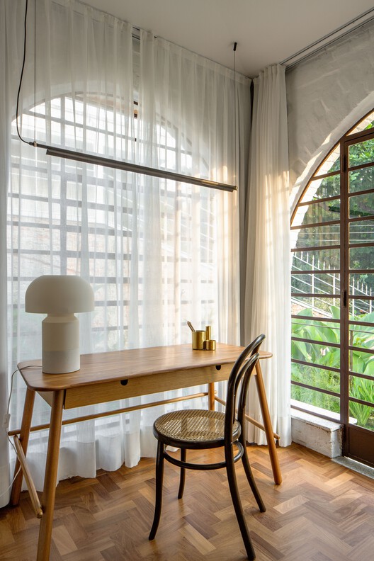 Cafelândia House / Ana Sawaia Arquitetura - Interior Photography, Wood, Lighting, Chair, Glass