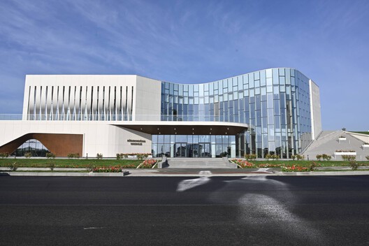 Baku Architecture City Guide: 15 Projects Reframing Azerbaijan’s Capital - Image 7 of 17