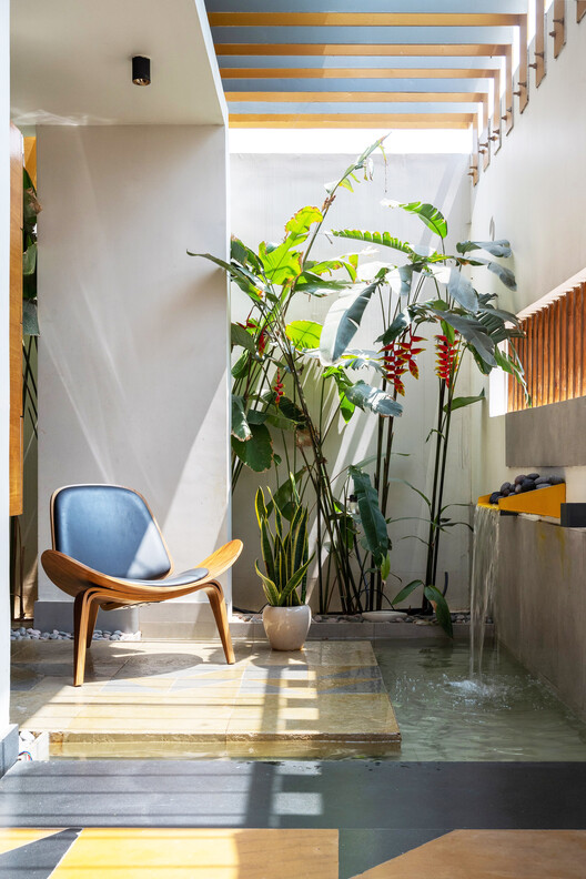 The Blooming Haus / Studio WhiteScape - Interior Photography