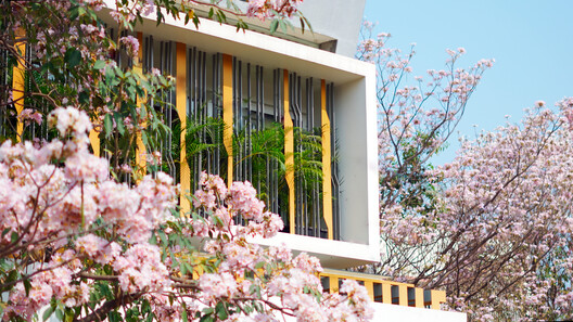 The Blooming Haus / Studio WhiteScape - Image 6 of 33