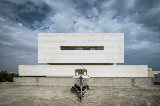 House 30 / Massive Order - Exterior Photography