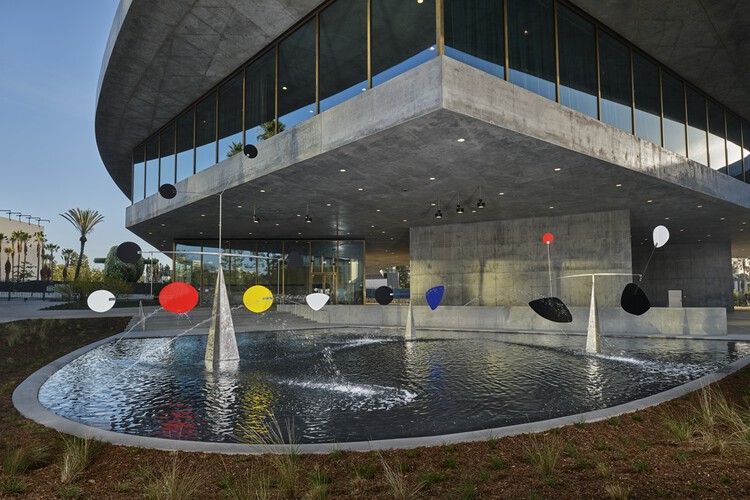 Peter Zumthor’s LACMA David Geffen Galleries Open in Los Angeles - Image 8 of 45