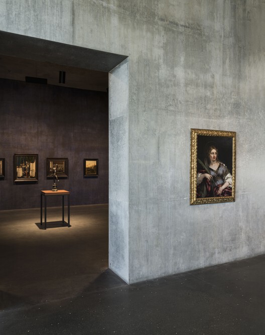Peter Zumthor’s LACMA David Geffen Galleries Open in Los Angeles - Image 20 of 45