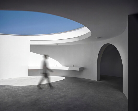 Conch Station / Perform Design Studio - Image 4 of 19