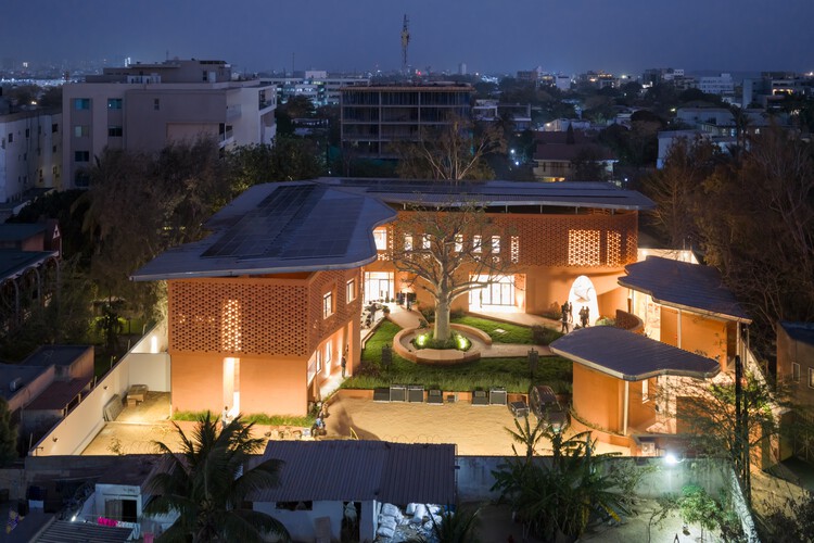 塞内加尔歌德学院 / Kéré Architecture  - 建筑图, 庭院