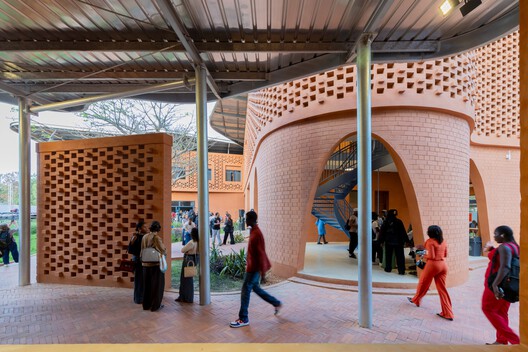 Goethe-Institut Sénégal  / Kéré Architecture  - Interior Photography, Stairs