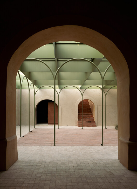 JGG I Plaza comercial / OMAC Arquitectos - Imagen 6 de 19