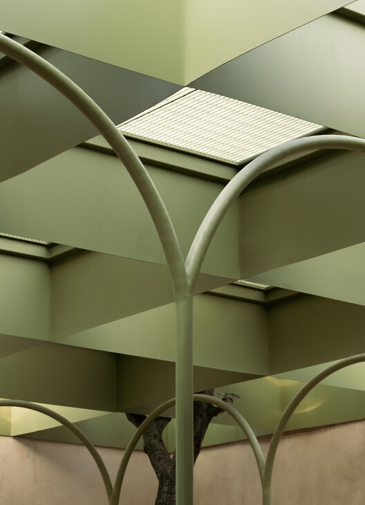 JGG I Shopping Center / OMAC Arquitectos - Image 10 of 19