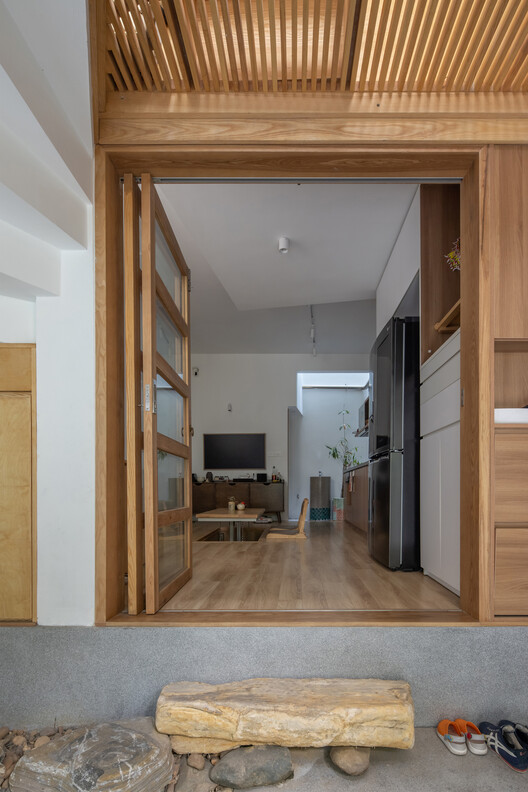 Loli House / t + m design office - Interior Photography, Wood, Lighting, Door, Glass
