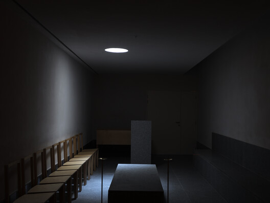 Iglesia y centro parroquial de São José da Boavista / Matos Gameiro Arquitectos + Atelier Bugio Iglesia y centro parroquial de São José da Boavista / Matos Gameiro Arquitectos + Atelier Bugio - Imagen 29 de 36
