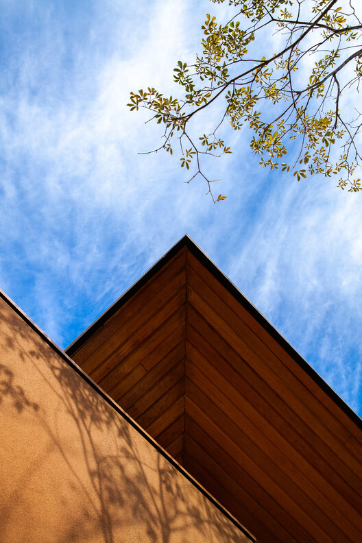 AAM Residence / Ximenes Leite Arquitetura - Exterior Photography, Wood