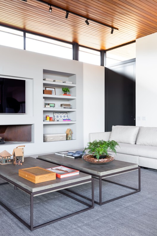 AAM Residence / Ximenes Leite Arquitetura - Interior Photography, Living Room, Wood, Table, Sofa, Lighting, Chair, Shelving