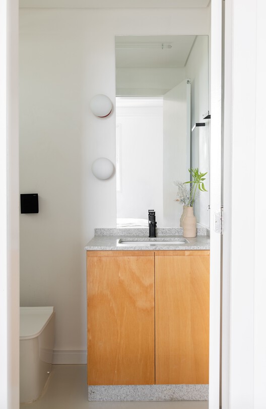 M.F. Apartment / Studio JPH M.F. Apartment / Studio JPH - Interior Photography, Bathroom, Glass, Sink, Countertop